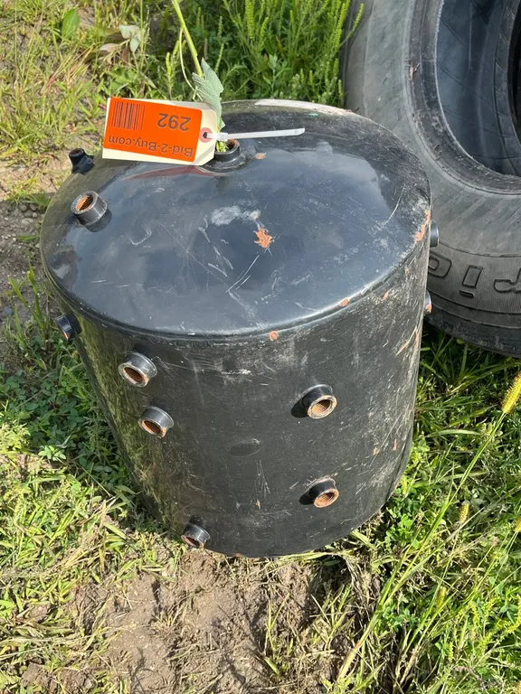 Universal Air Tank