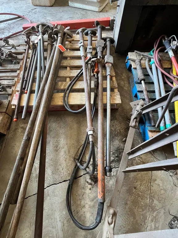 (4) Hydraulic Tampers
