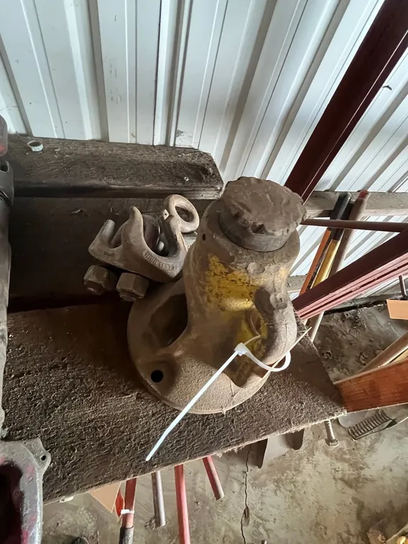 Cable Cutter with Hook and (2) Cable Mounts