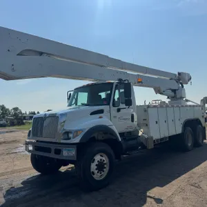 2004 International 7400 6X6