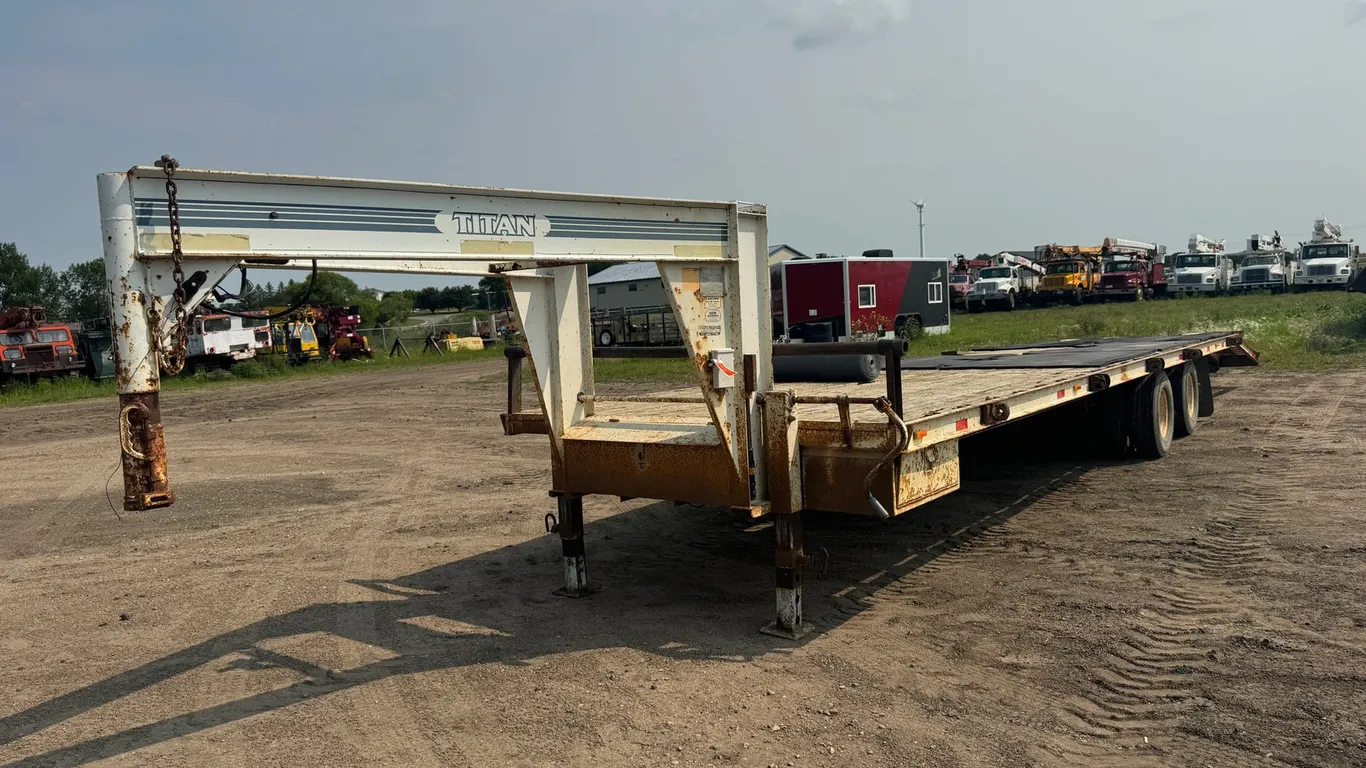 1998 Titan Goose-Neck Flatbed Trailer