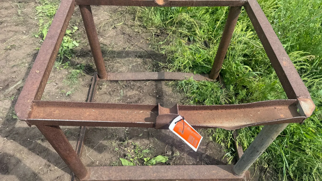 Wire Stand