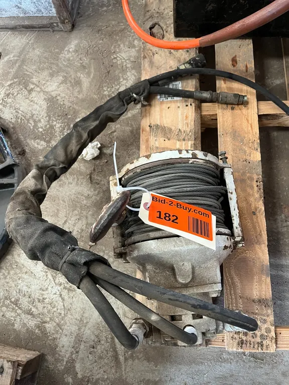 Pullmaster Hydraulic Winch