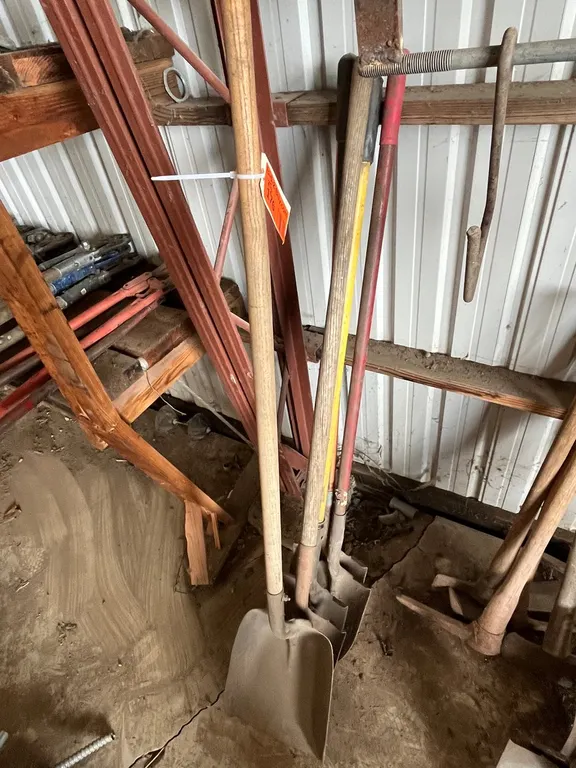 (5) Shovels