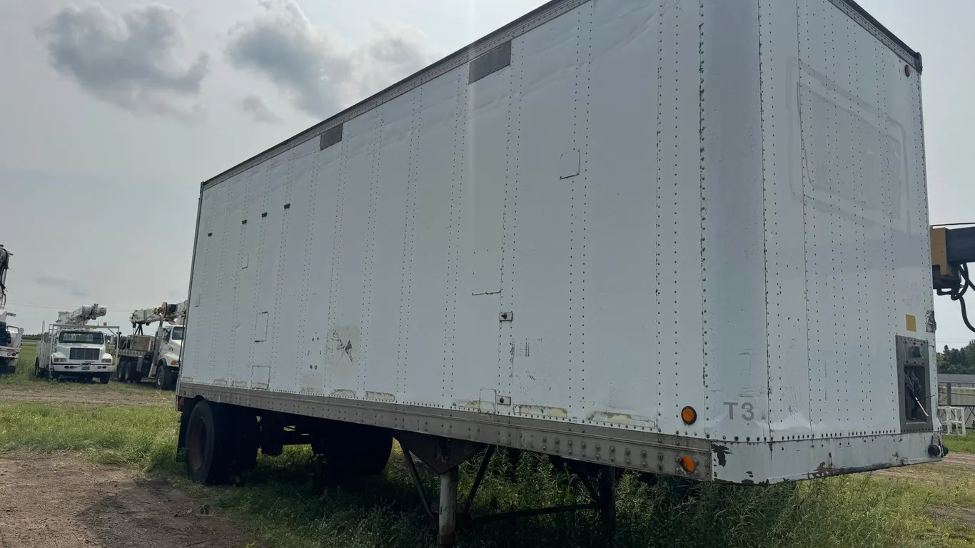 1988 Van Body Strick Semi Trailer