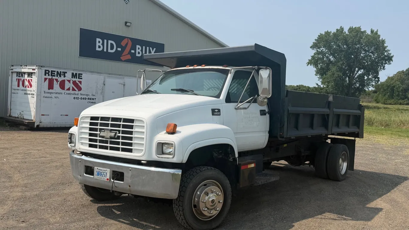 1999 Chevrolet 6500 Dump Truck