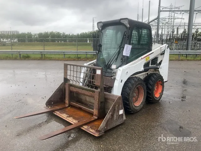 2015 Bobcat S450 All-Wheel Steer Skid Steer Loader