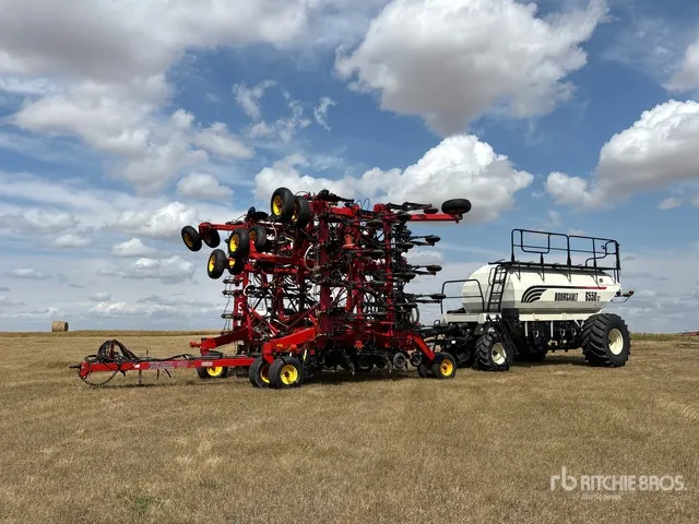 2012 Bourgault 3320 PHD SE 50 ft Air Drill