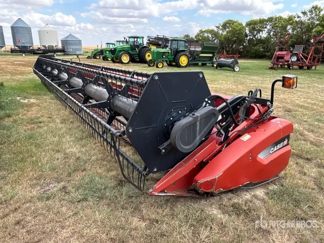 2009 Case IH 2020 35 ft Combine Header