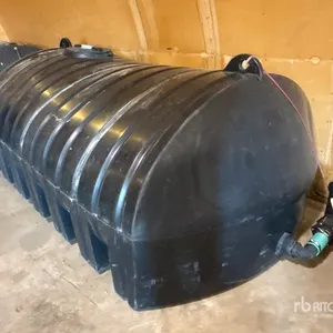 1250 gal Poly Water Tank