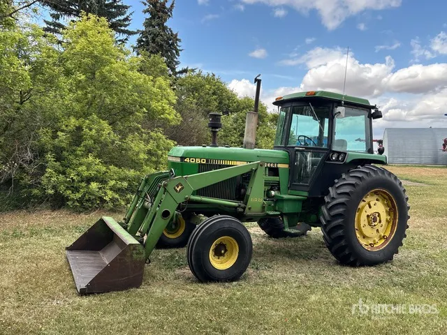 1983 John Deere 4050 2WD Tractor