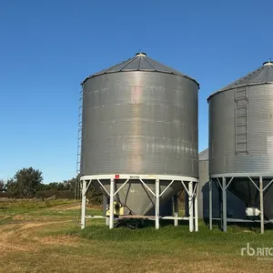 Westeel-Rosco +/- 4500 bu 6 Ring Hopper Grain Bin