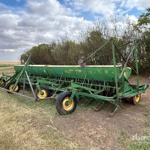 John Deere 28 ft Air Seeder