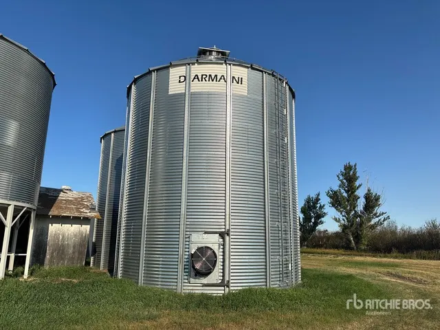 Darmani +/- 10500 bu 7 Ring Grain Bin