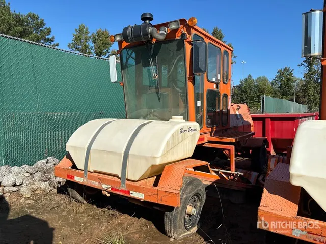 2014 Broce RJT-350 Self-Propelled Broom