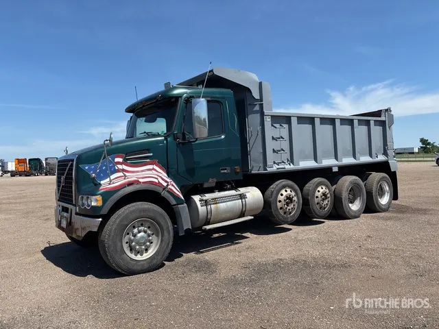 2003 Volvo VHD 10x4 Quad/A Dump Truck