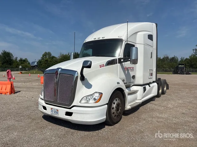 2020 Kenworth T680 6x4 T/A Sleeper Truck Tractor