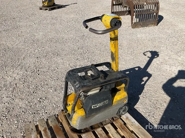 2006 Wacker Neuson BPU 2540A Vibratory Plate Compactor