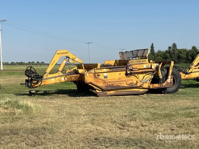 2005 Reynolds 17E10.5 4 Tire Hydraulic Pull Scraper