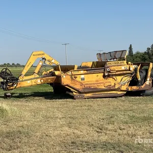 2005 Reynolds 17E10.5 4 Tire Hydraulic Pull Scraper