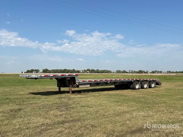 2024 Puma SD53DT 53 ft Tri/A Step Deck Trailer