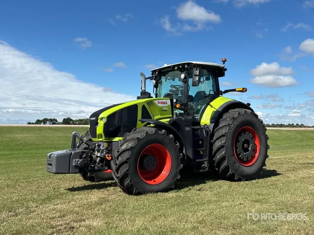 2023 Claas AXION 920 4WD Tractor