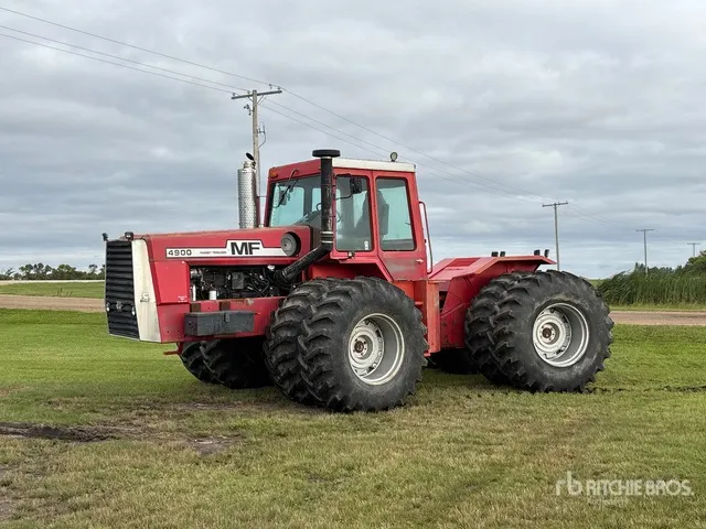 1983 Massey Ferguson 4900 Articulated 4WD Tractor