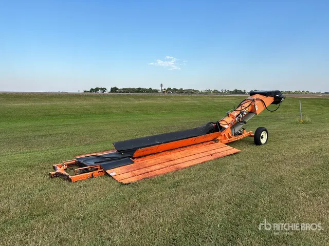 2014 Batco PS2400 22 in x 24 ft Drive-Over Transfer Grain Conveyor
