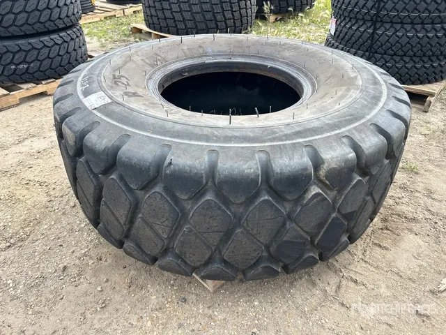 Kal-tire 20.5R25 Tires