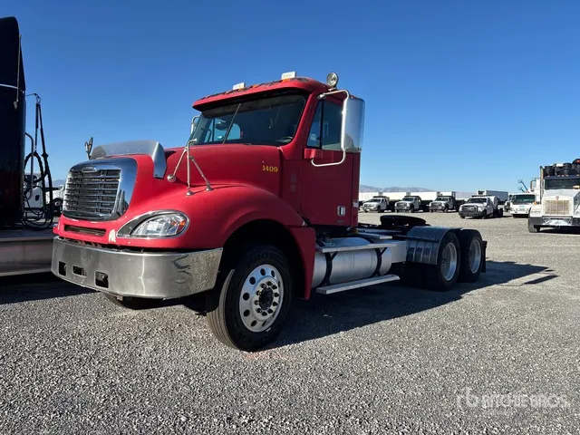 2007 Freightliner C120 6x4 T/A Day Cab Truck Tractor