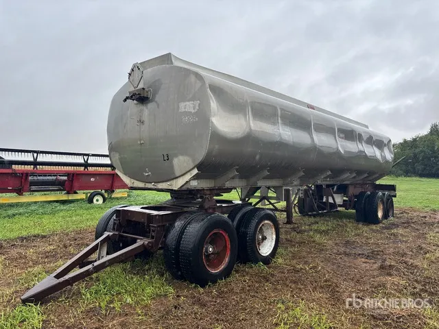 1975 Westank 7700 gal T/A Tanker Trailer