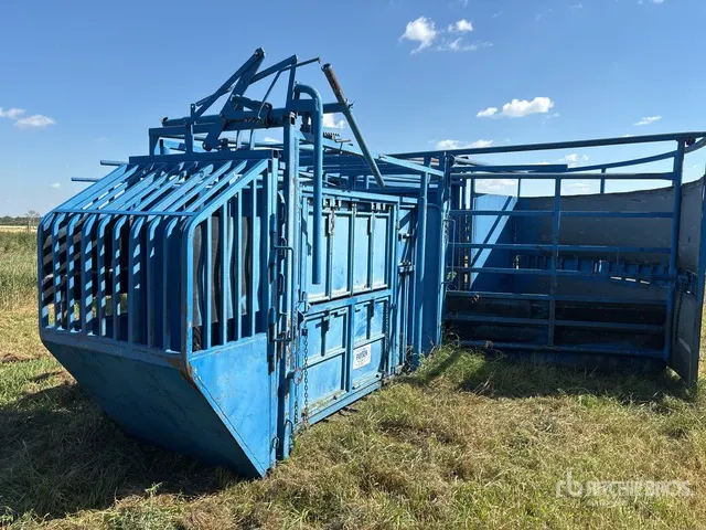 Paysen Squeeze Chute