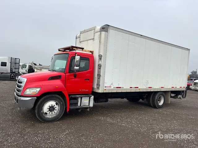 2014 Hino 358 4x2 Van Truck