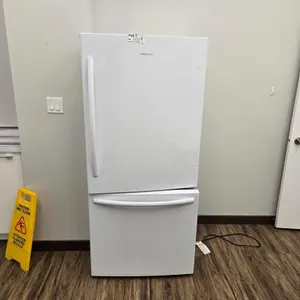 Hisense Bottom-Freezer Refrigerator
 UNRESERVED