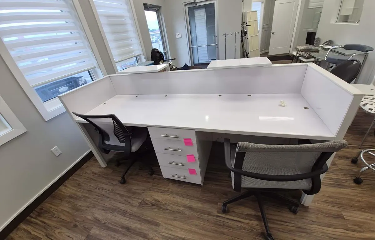 U-Shaped Reception Desk
UNRESERVED