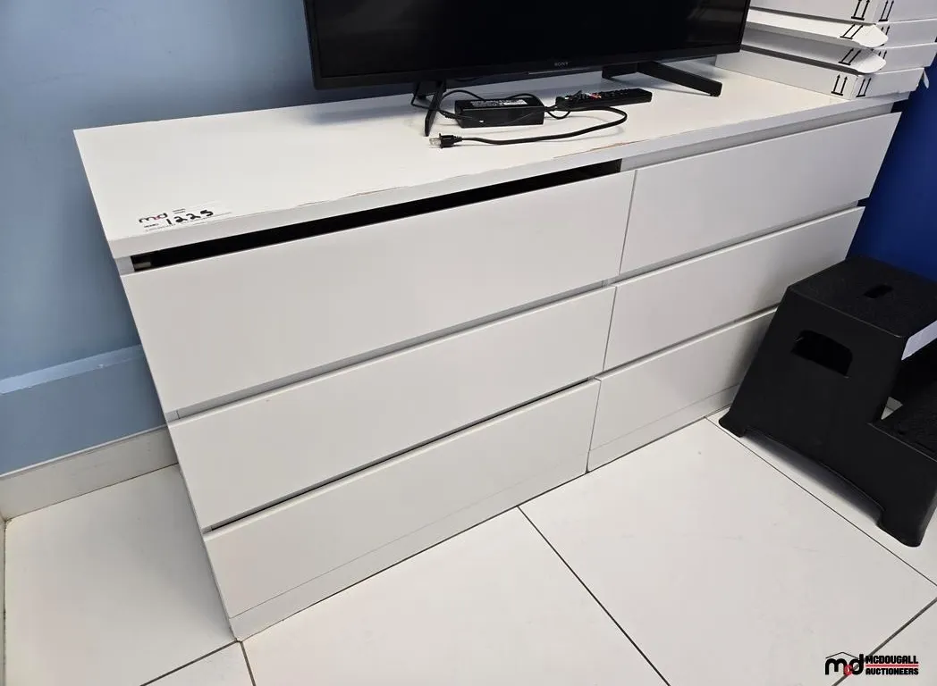 White Six-Drawer Dresser
UNRESERVED
