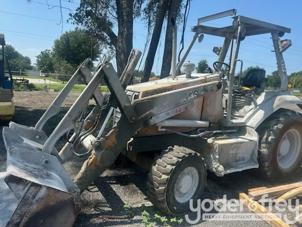 2004 Case 570M XT