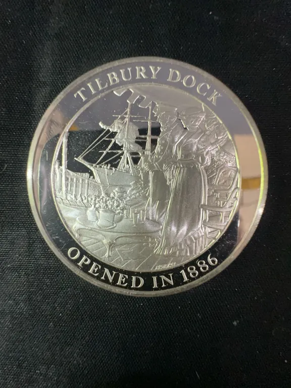 Tilbury Dock 1886 Sterling Silver Coin, Mountbatten Series, 36.9g