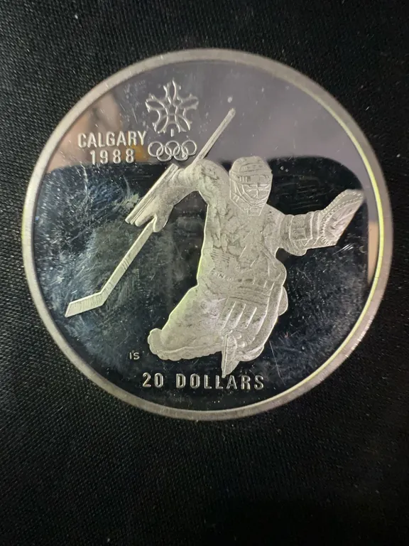 1988 Calgary Winter Olympics $20 .925 Sterling Silver Coin 34.07g