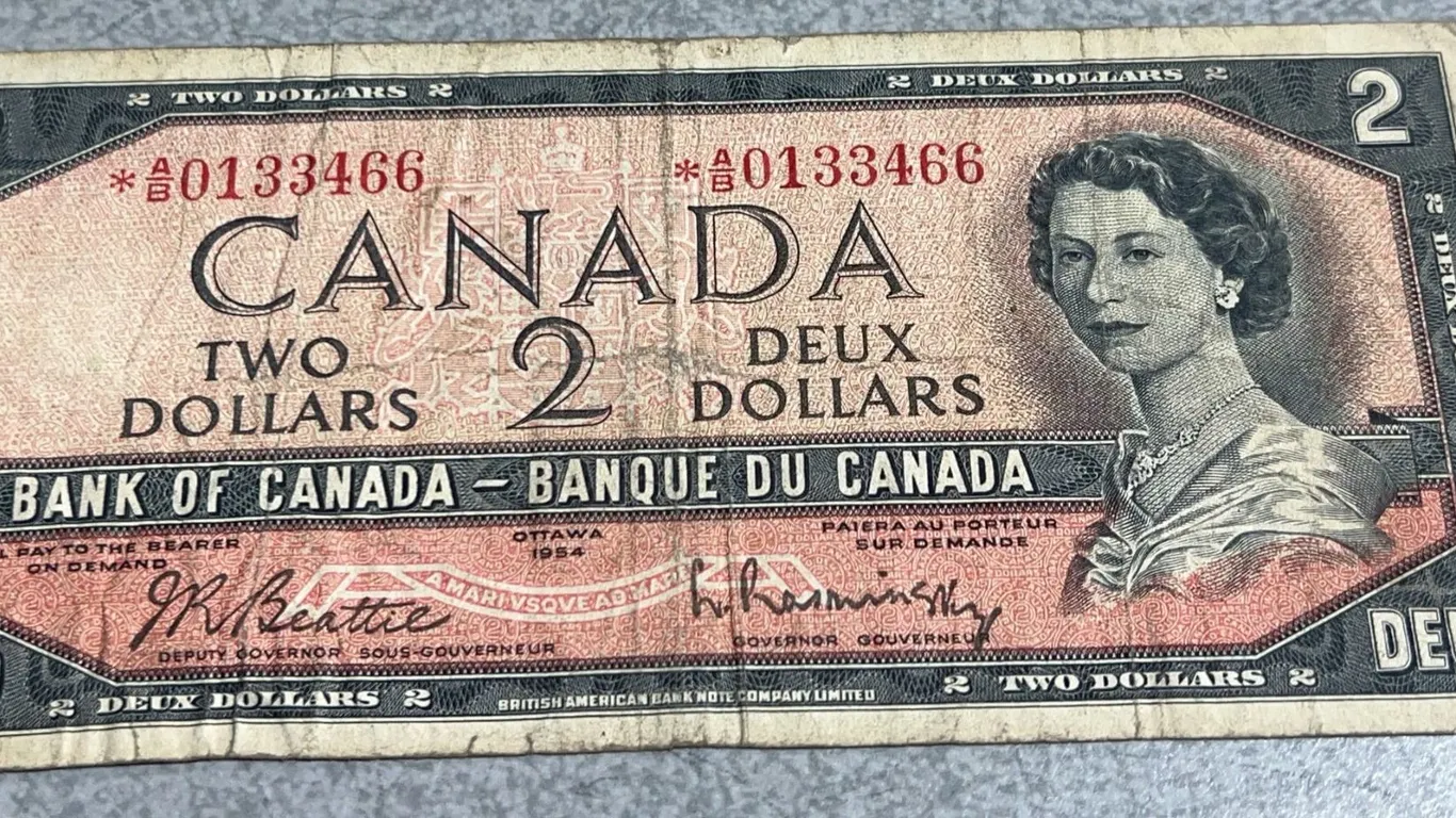 1954 Canada Two Dollar Banknote, Beattie-Coyne, A0133466 Series
