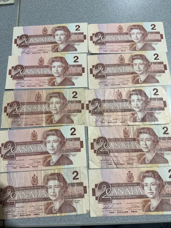 10 Canada $2 Banknotes 1986, Queen Elizabeth II
