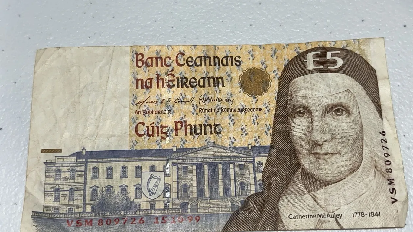 Ireland £5 Note Catherine McAuley Central Bank of Ireland