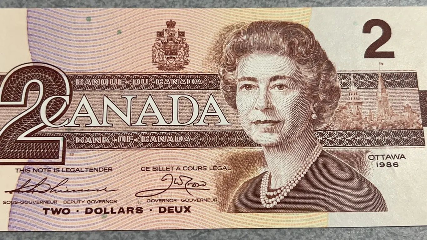 1986 Canadian $2 Banknote, Queen Elizabeth II, CBB4859971