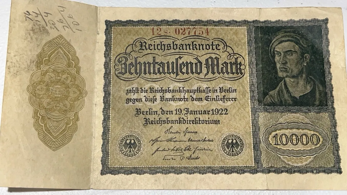 1922 German 10,000 Mark Reichsbanknote Berlin