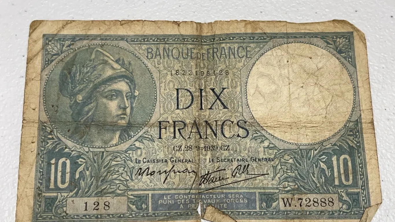 1939 Banque de France 10 Francs Banknote W.72888