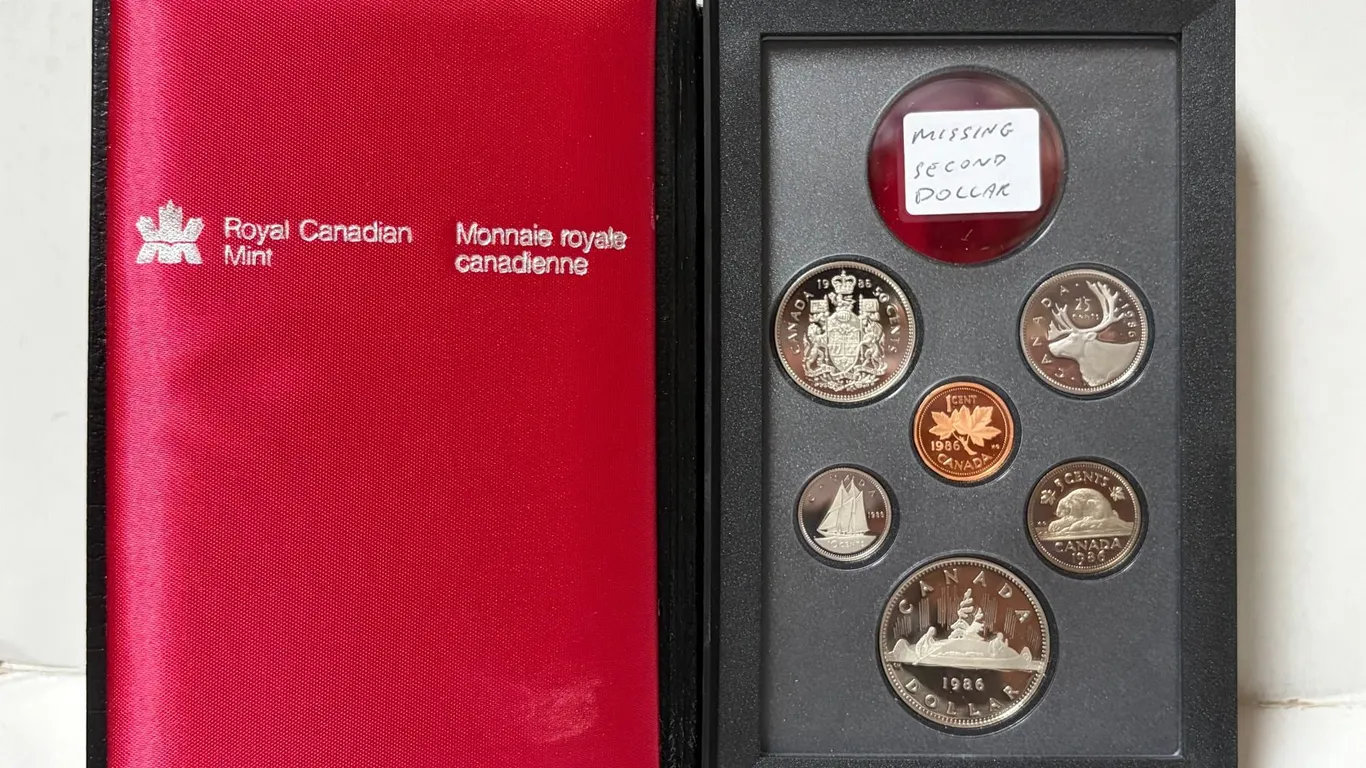 1986 Canada Coin Set in Leatherette Case – Missing Second Dollar