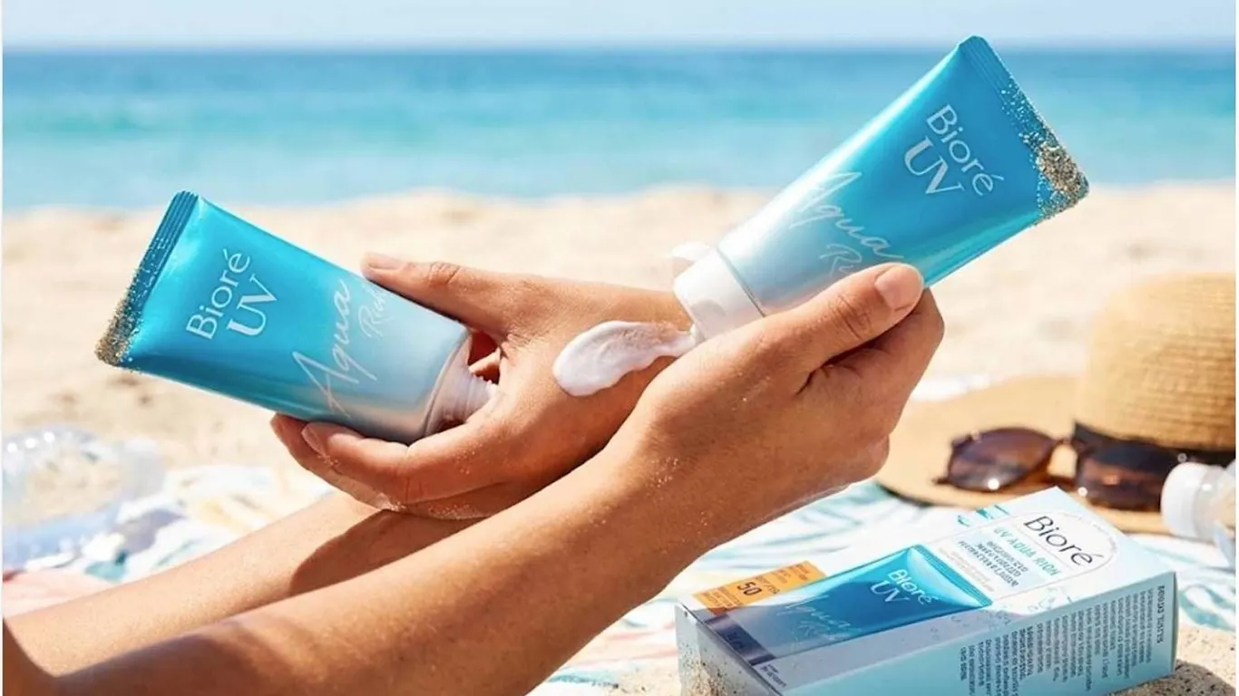 Biore UV Aqua Rich Sunscreen 4 x 50ml