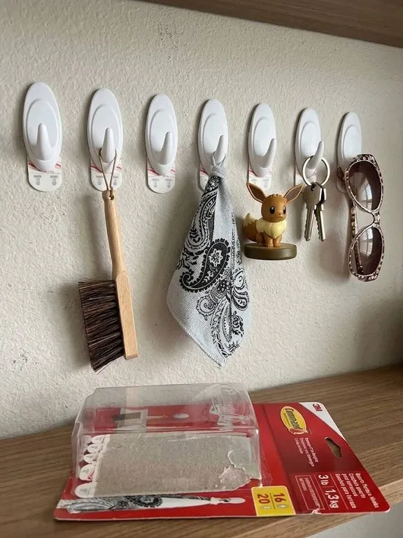 3M Command Quartz Terrace Hooks, 16 Pack