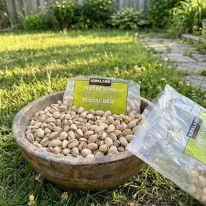 Kirkland Roasted Salted Pistachios 1.36 kg