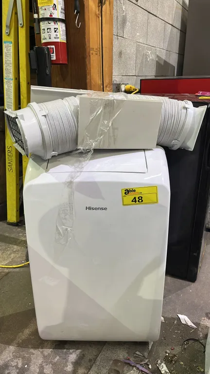 HISENSE 7,000 BTU PORTABLE AIR CONDITIONER WITH HOSE